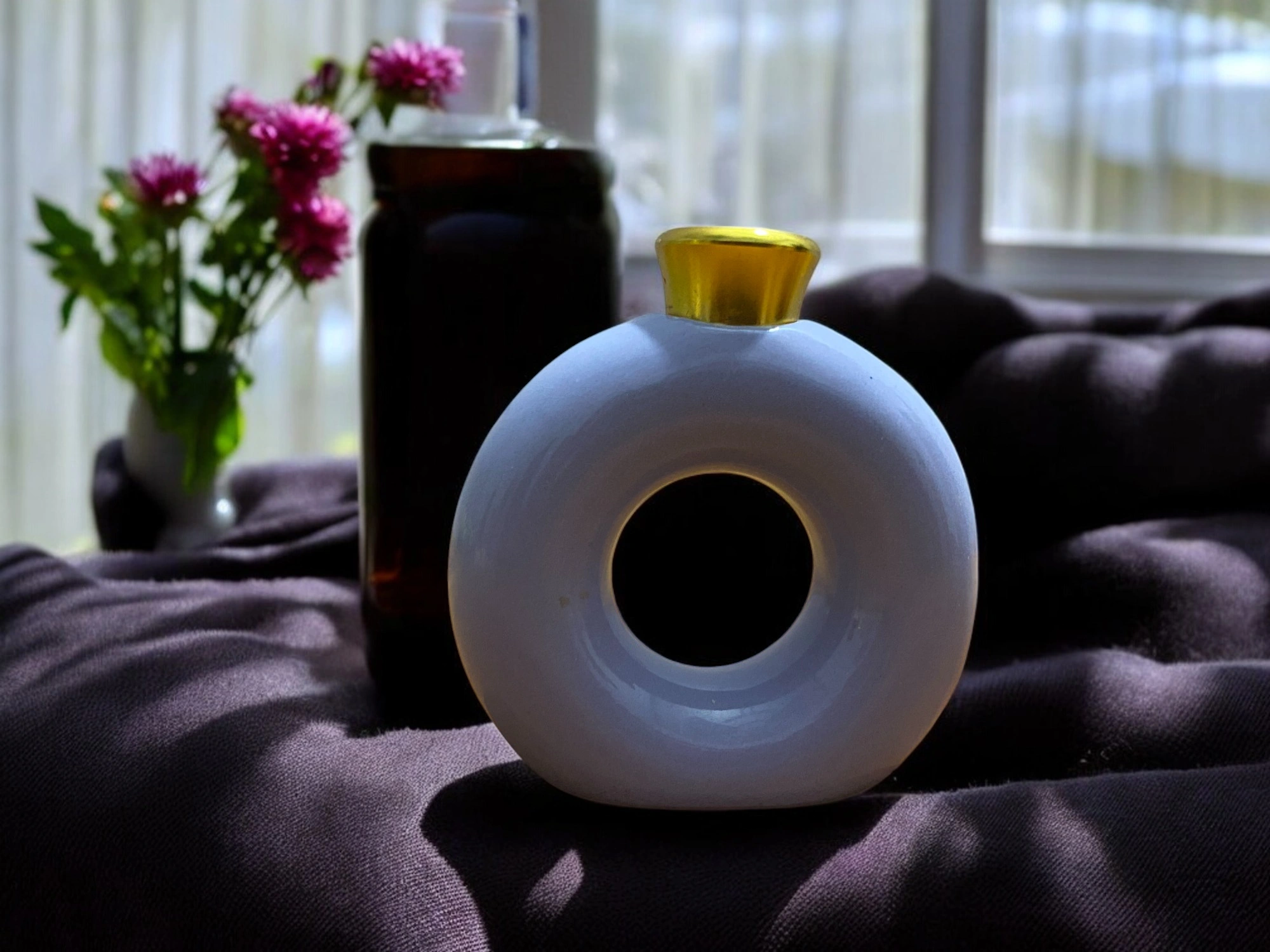 Imperium Rose Reed Diffuser Set (Ceramic with Golden Brass neck) - Image 2