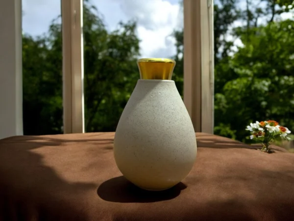 Imperium Lemongrass Reed Diffuser Set (Ceramic with Golden Brass Neck) - Image 2