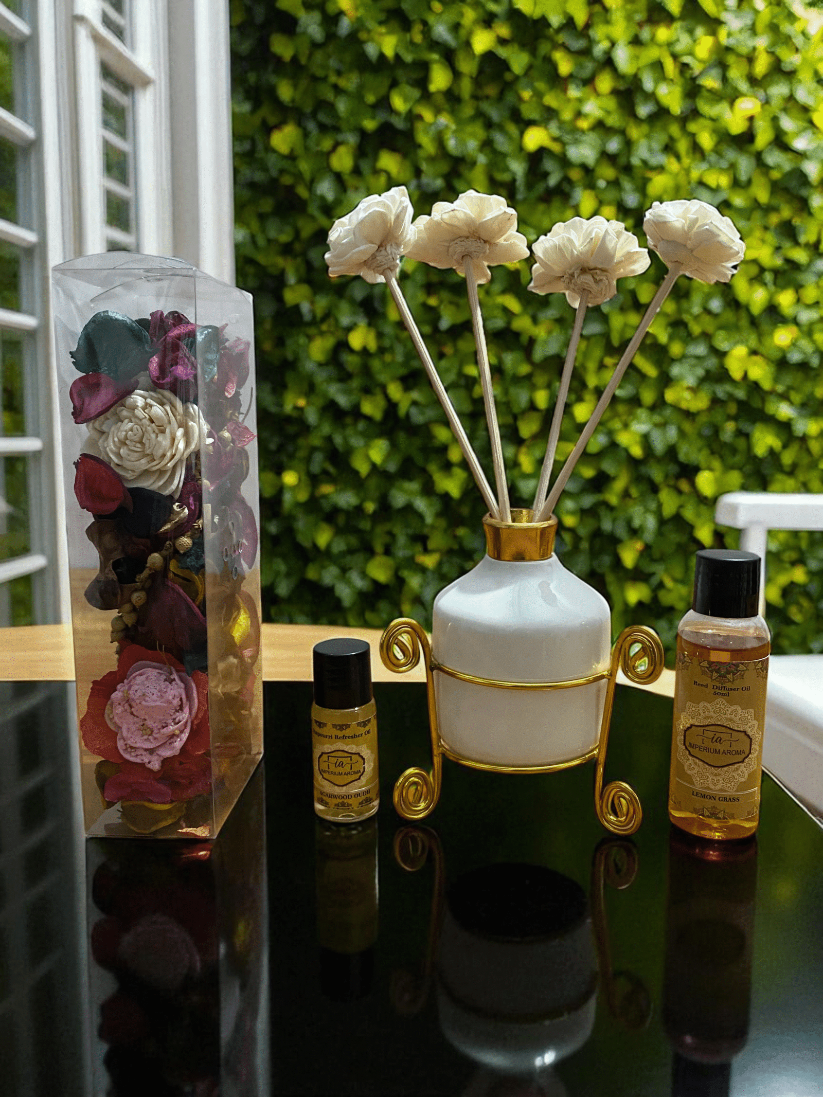 Imperium Aroma Lemongrass Reed Diffuser Gift Set (Ceramic Pot with Golden Brass Neck)