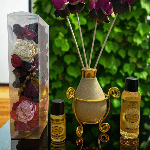 Imperium Agarwood Oudh Reed Diffuser Gift Set (Ceramic with Golden Brass Neck)