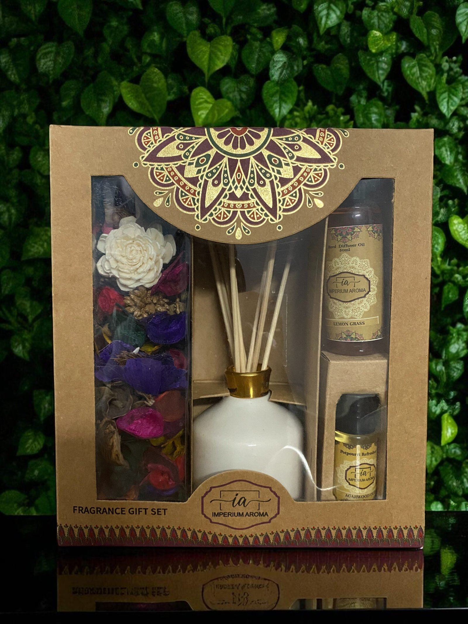 Imperium Aroma Lemongrass Reed Diffuser Gift Set (Ceramic Pot with Golden Brass Neck) - Image 4