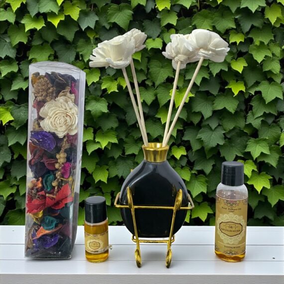 Imperium Aroma Sandalwood Reed Diffuser Gift Set (Ceramic Pot with Golden Brass Neck)