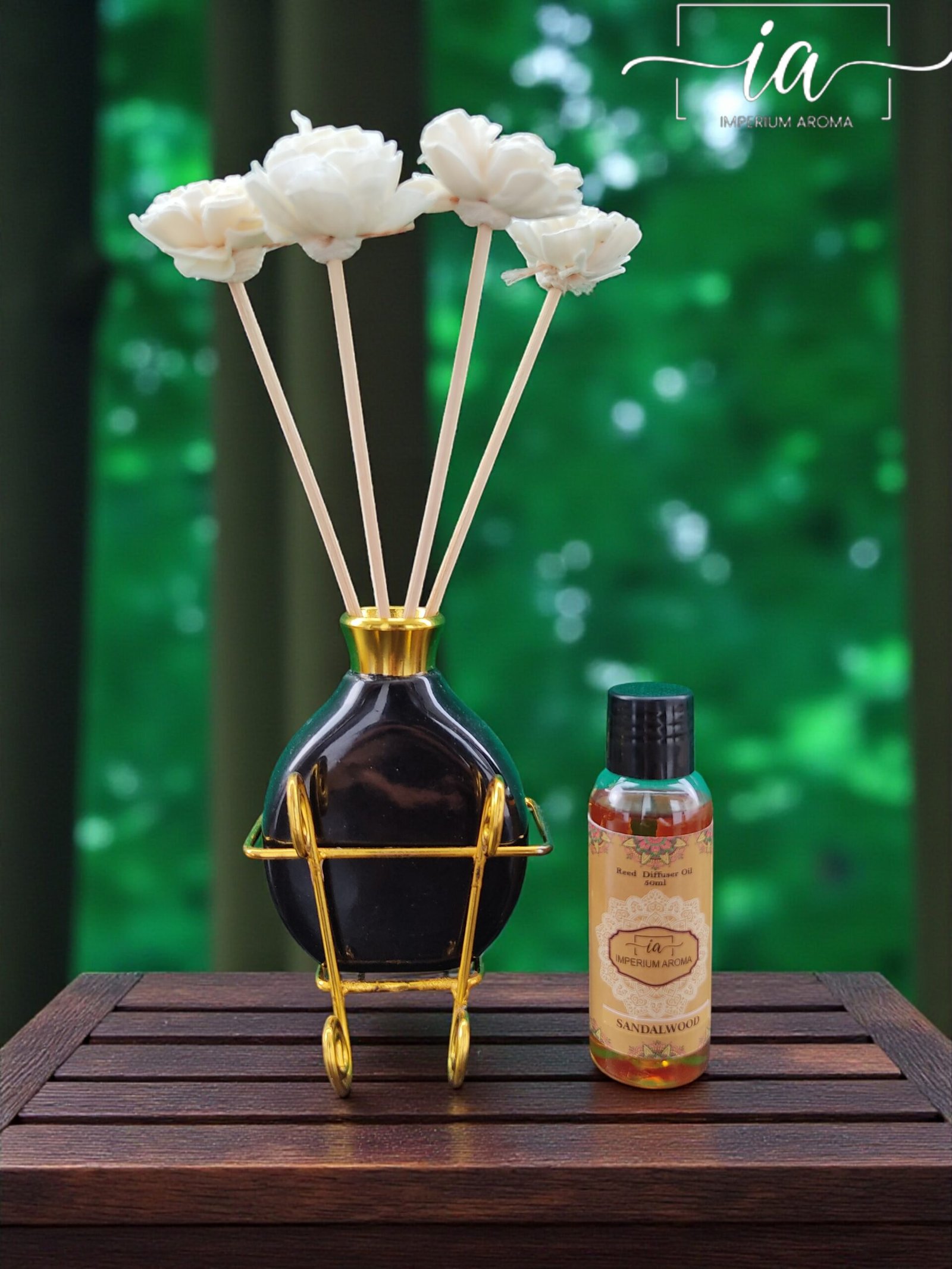 Imperium Aroma Sandalwood Reed Diffuser Set (Ceramic with Golden Brass Neck)